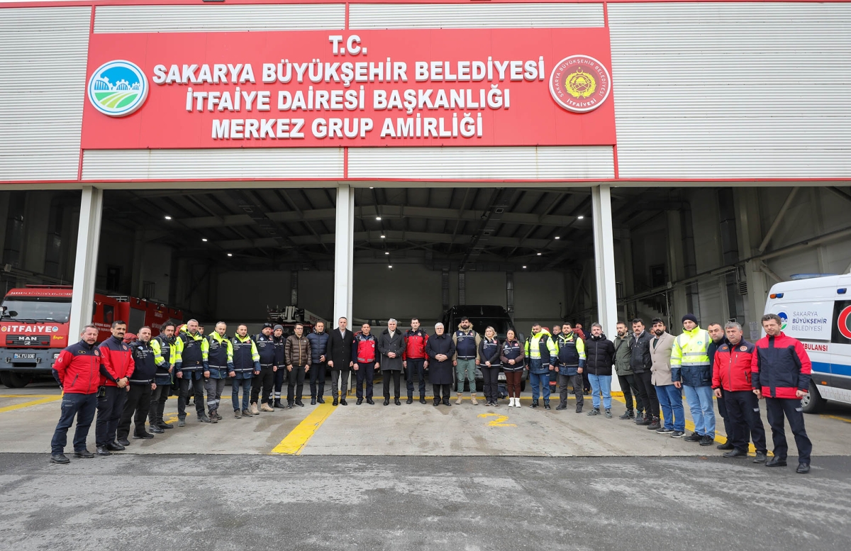 DEPREM; Büyükşehir'in yardımları ilk saatlerde binlere ulaştı: