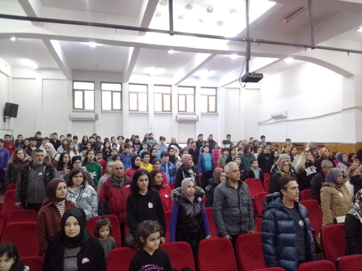 Ahmet Akkoç Ortaokulu 18 Mart Çanakkale Şehitleri Anma