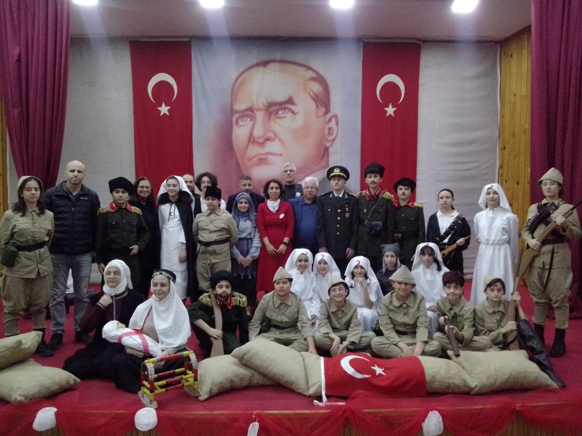 Ahmet Akkoç Ortaokulu 18 Mart Çanakkale Şehitleri Anma