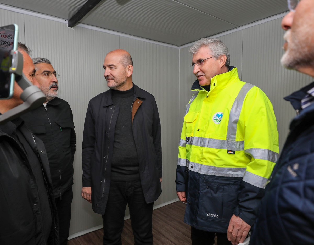 İçişleri Bakanı Soylu İskenderun’daki konteyner kentte: