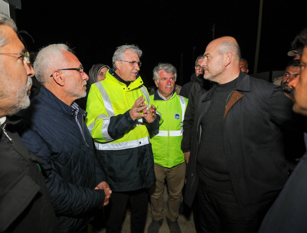 İçişleri Bakanı Soylu İskenderun’daki konteyner kentte:
