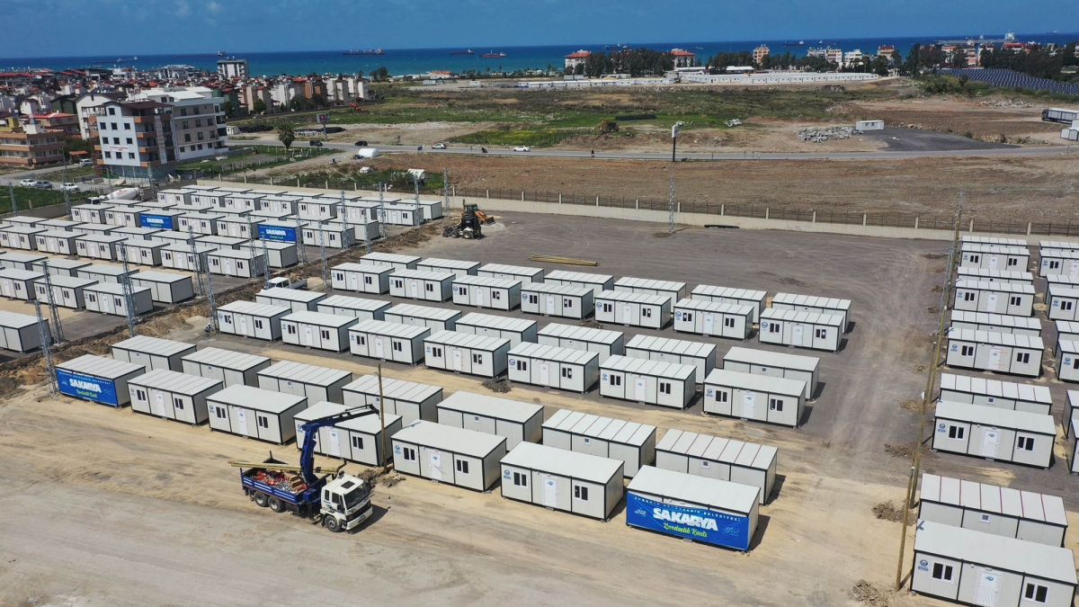 İçişleri Bakanı Soylu İskenderun’daki konteyner kentte: