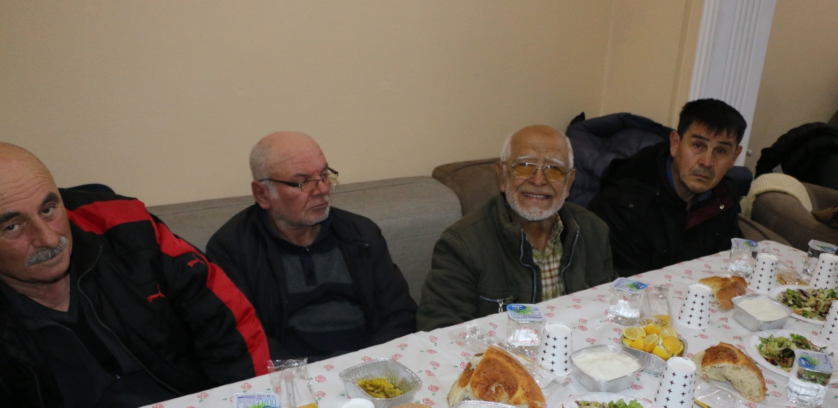Sakarya Engelliler & Güçlüanneler Yardımlaşma Derneği İftar Yemeğinden Kareler