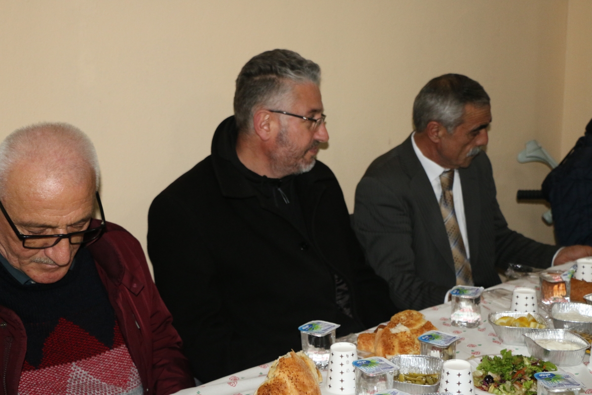 Sakarya Engelliler & Güçlüanneler Yardımlaşma Derneği İftar Yemeğinden Kareler