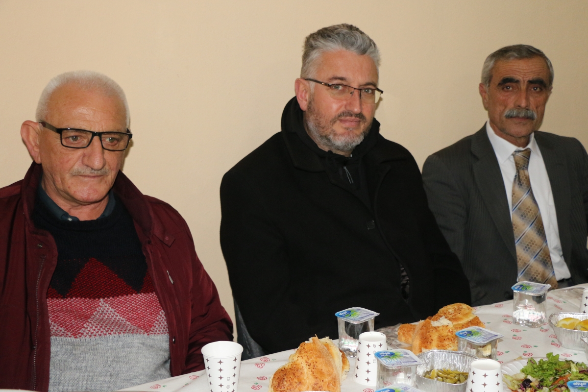 Sakarya Engelliler & Güçlüanneler Yardımlaşma Derneği İftar Yemeğinden Kareler