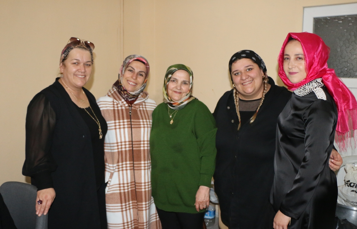 Sakarya Engelliler & Güçlüanneler Yardımlaşma Derneği İftar Yemeğinden Kareler