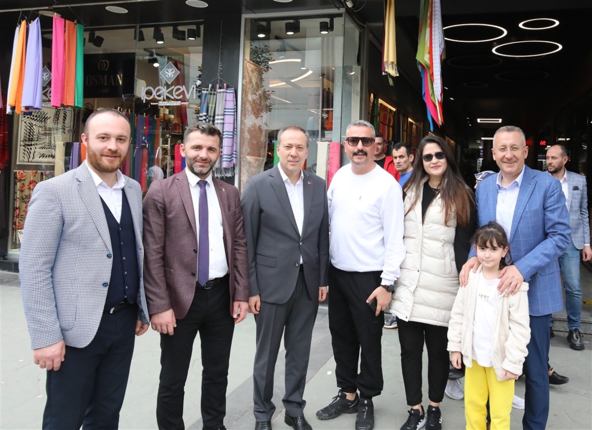 Murat Kaya, Şehrin Kalbi Adapazarı’nda  Doğrusu AK Parti