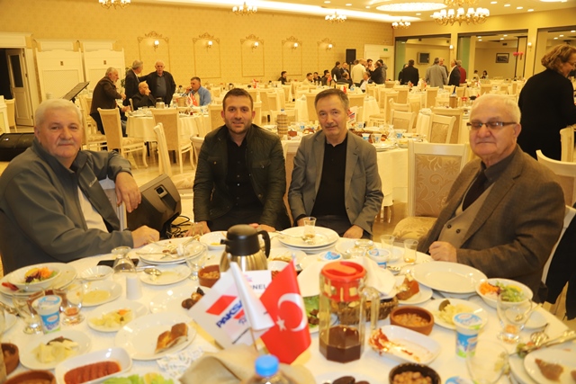 PAKSAN iftar yemeği verdi