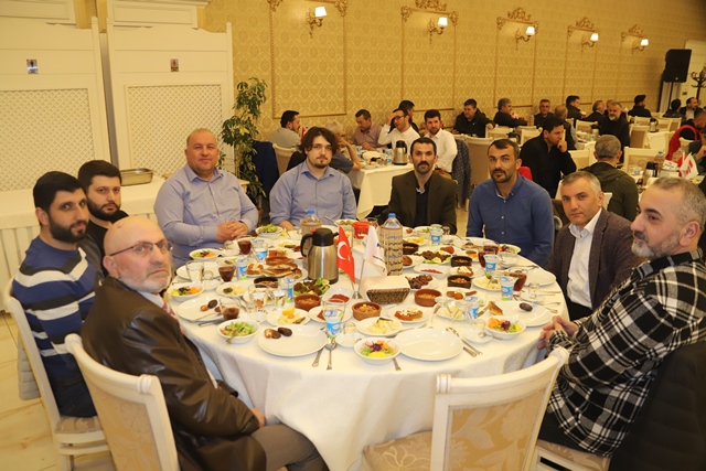 PAKSAN iftar yemeği verdi