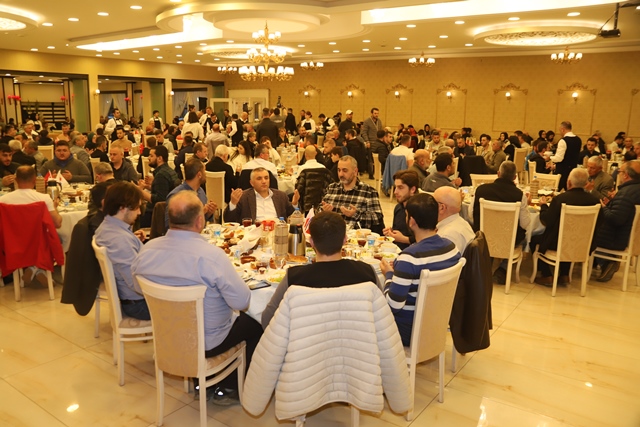 PAKSAN iftar yemeği verdi