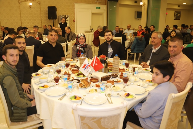 PAKSAN iftar yemeği verdi
