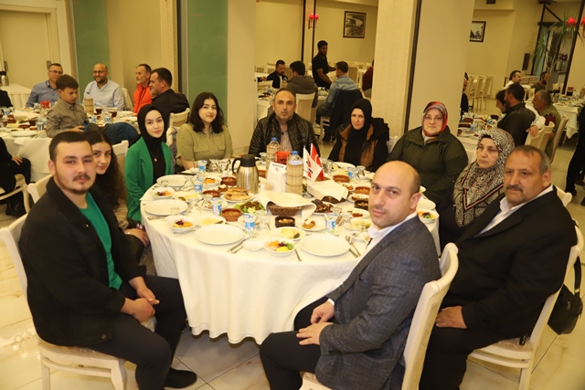 PAKSAN iftar yemeği verdi