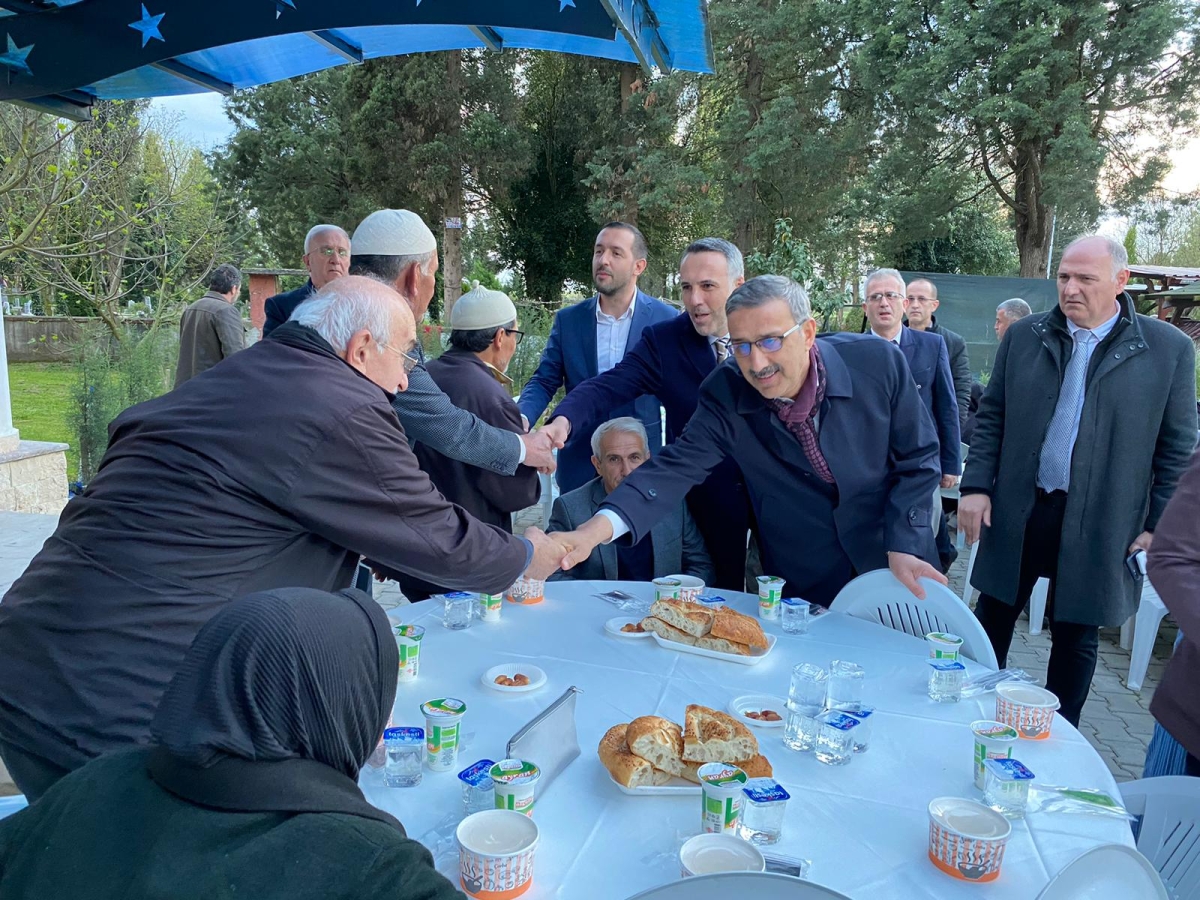 Dernekkırı Sultan Abdülhamid Han Camiinde 3 Bin Kişilik İftar