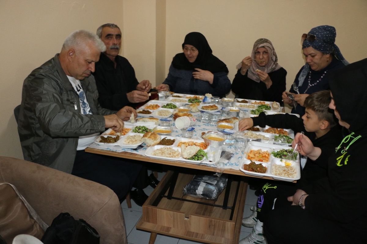 Sakarya Engelliler Güçlü Anneler Yardımlaşma Derneği Geleneksen İftar Yemeği