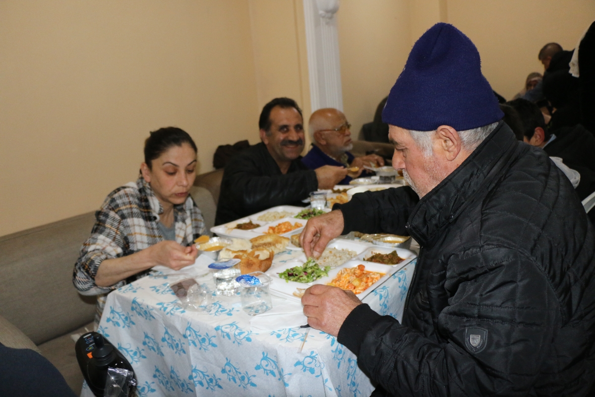 Sakarya Engelliler Güçlü Anneler Yardımlaşma Derneği Geleneksen İftar Yemeği