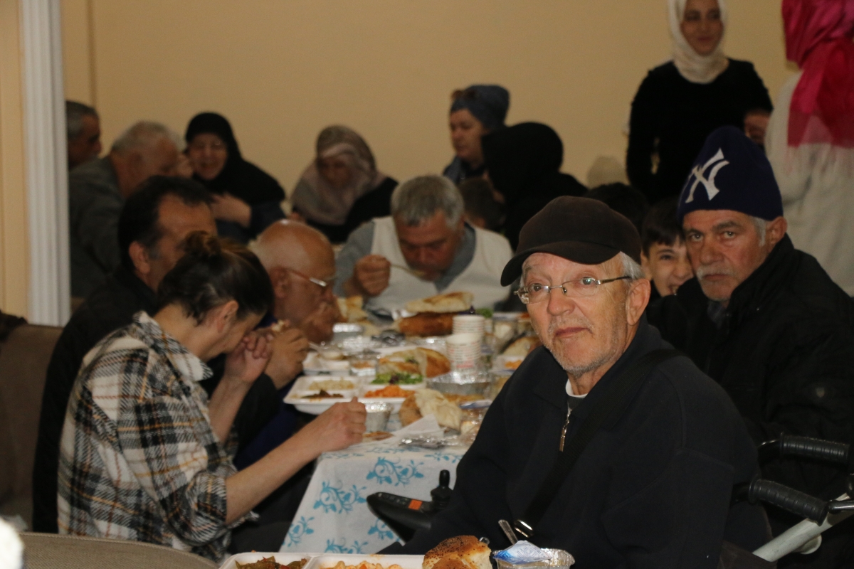 Sakarya Engelliler Güçlü Anneler Yardımlaşma Derneği Geleneksen İftar Yemeği