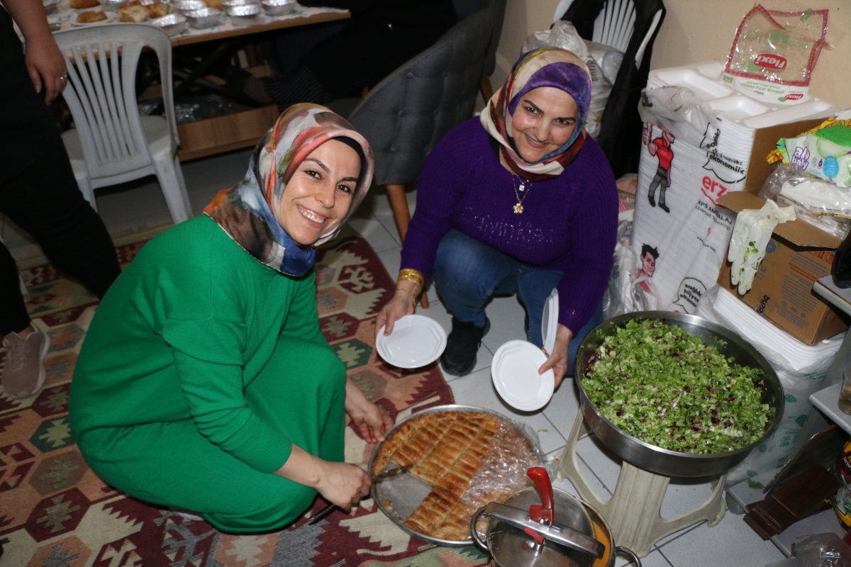 Sakarya Engelliler Güçlü Anneler Yardımlaşma Derneği Geleneksen İftar Yemeği