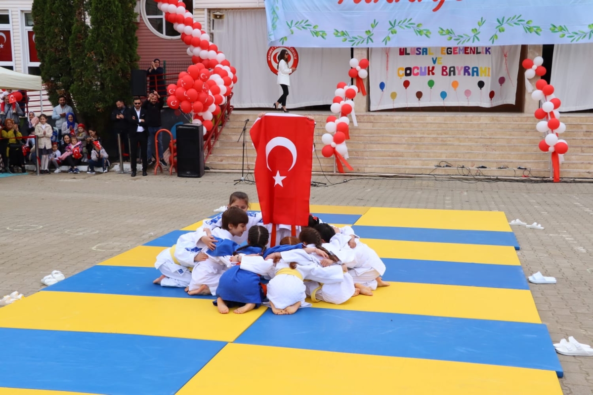 Sakarya'da 23 Nisan Coşkuyla Kutlandı
