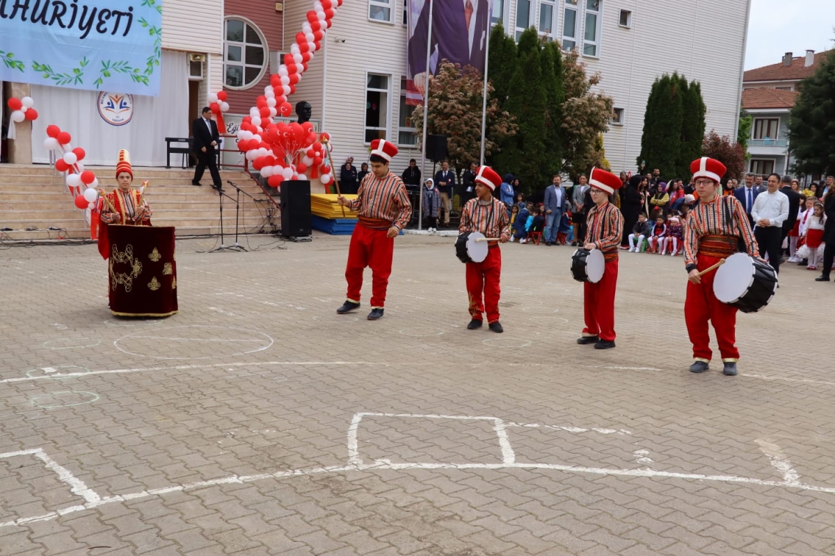 Sakarya'da 23 Nisan Coşkuyla Kutlandı