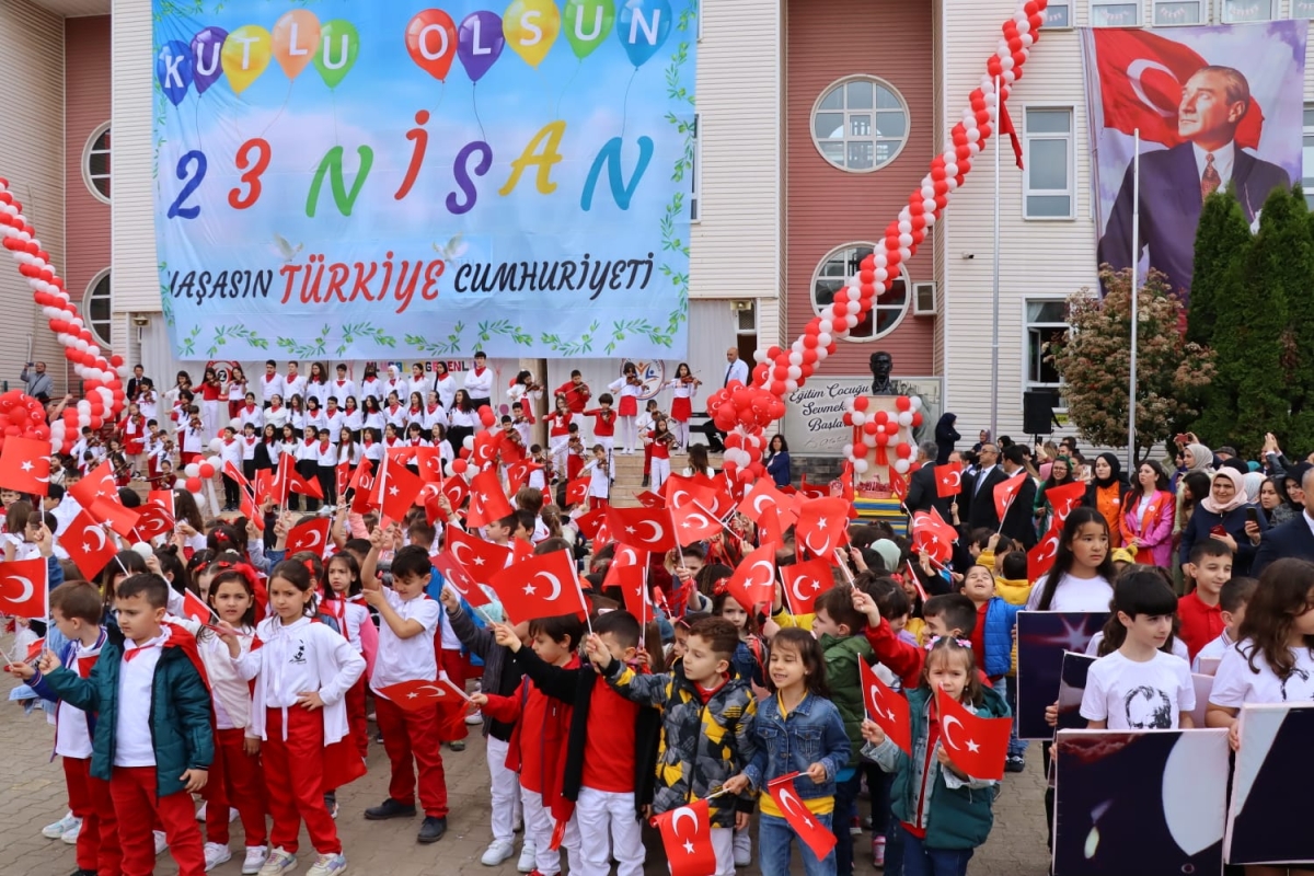 Sakarya'da 23 Nisan Coşkuyla Kutlandı