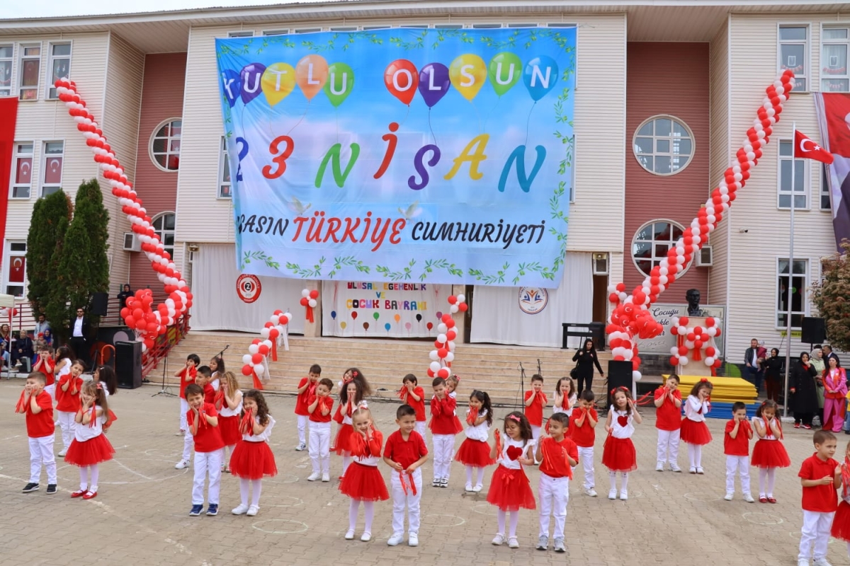 Sakarya'da 23 Nisan Coşkuyla Kutlandı