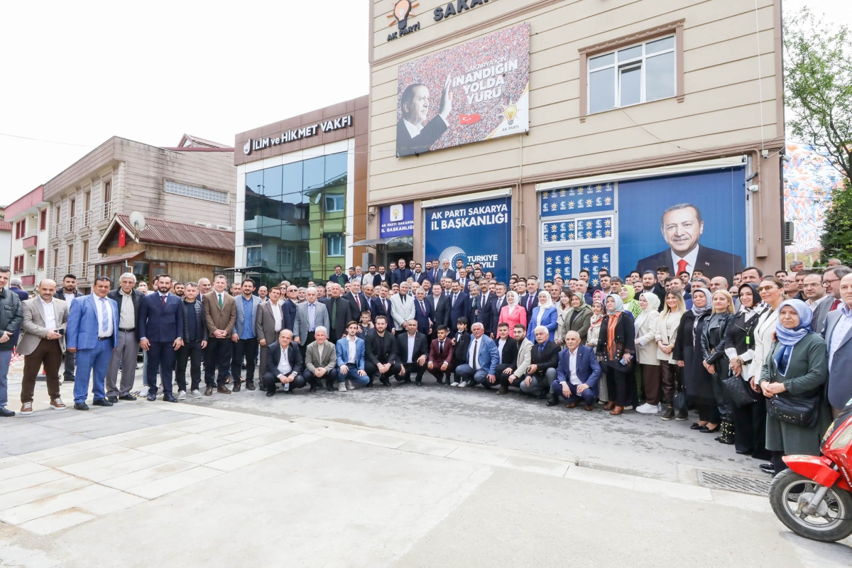 Ekrem Yüce Sakarya’yı karış karış gezdi: “Biz bu şehre gönülden sevdalıyız”