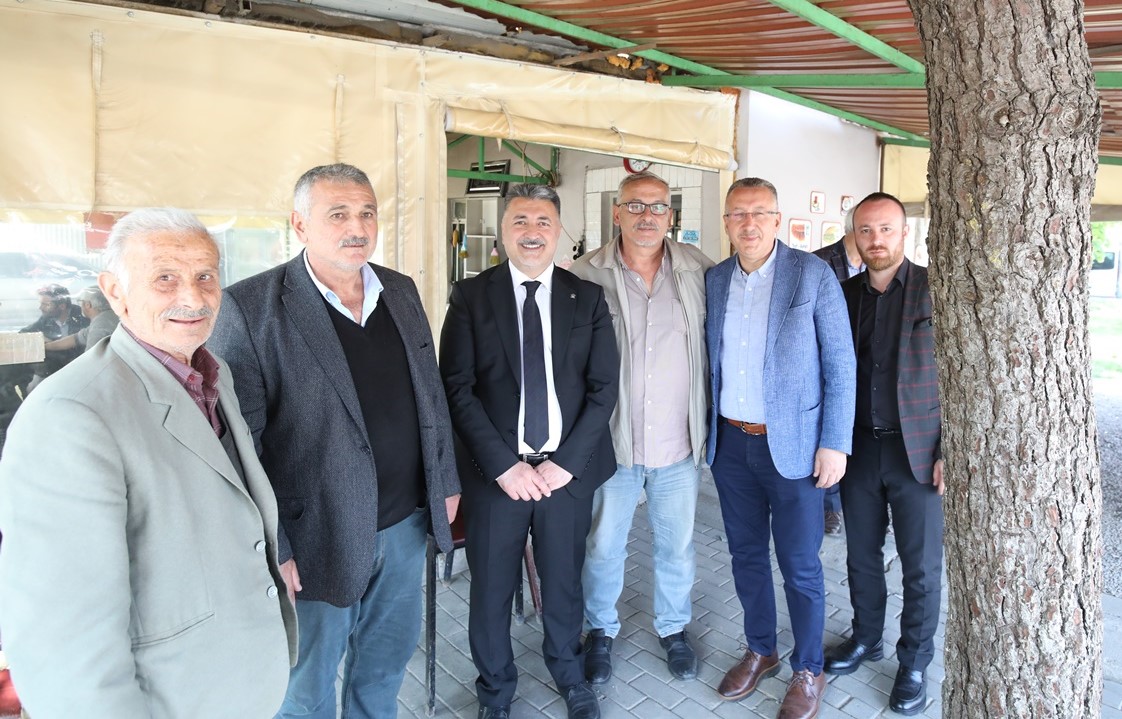 Bayraktar ve Kılıç, Şehrin Kalbi Adapazarı’nda 14 Mayıs Zaferine Hep Birlikte Yürüyoruz
