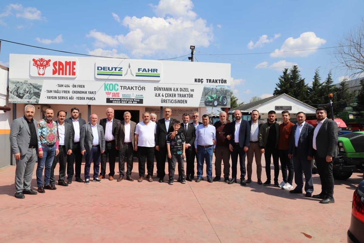 Bayraktar ve Kılıç, Şehrin Kalbi Adapazarı’nda 14 Mayıs Zaferine Hep Birlikte Yürüyoruz