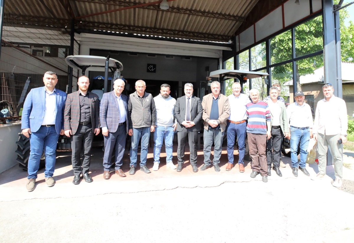 Bayraktar ve Kılıç, Şehrin Kalbi Adapazarı’nda 14 Mayıs Zaferine Hep Birlikte Yürüyoruz