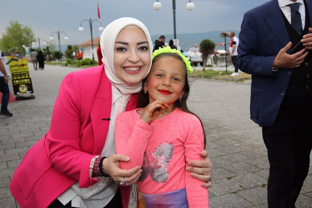Çiğdem Erdoğan Atabek Sahanın Tozunu Attırıyor Rekor Kıracağız!