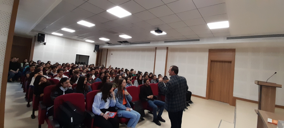 Besni’de geleceğin bilim insanları için yola çıkıldı.