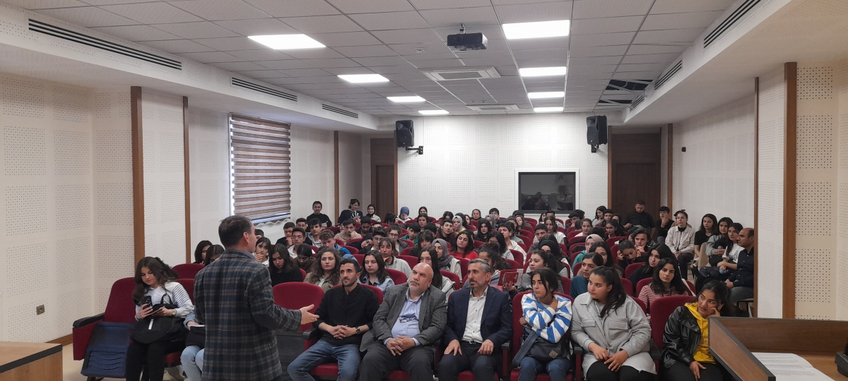 Besni’de geleceğin bilim insanları için yola çıkıldı.