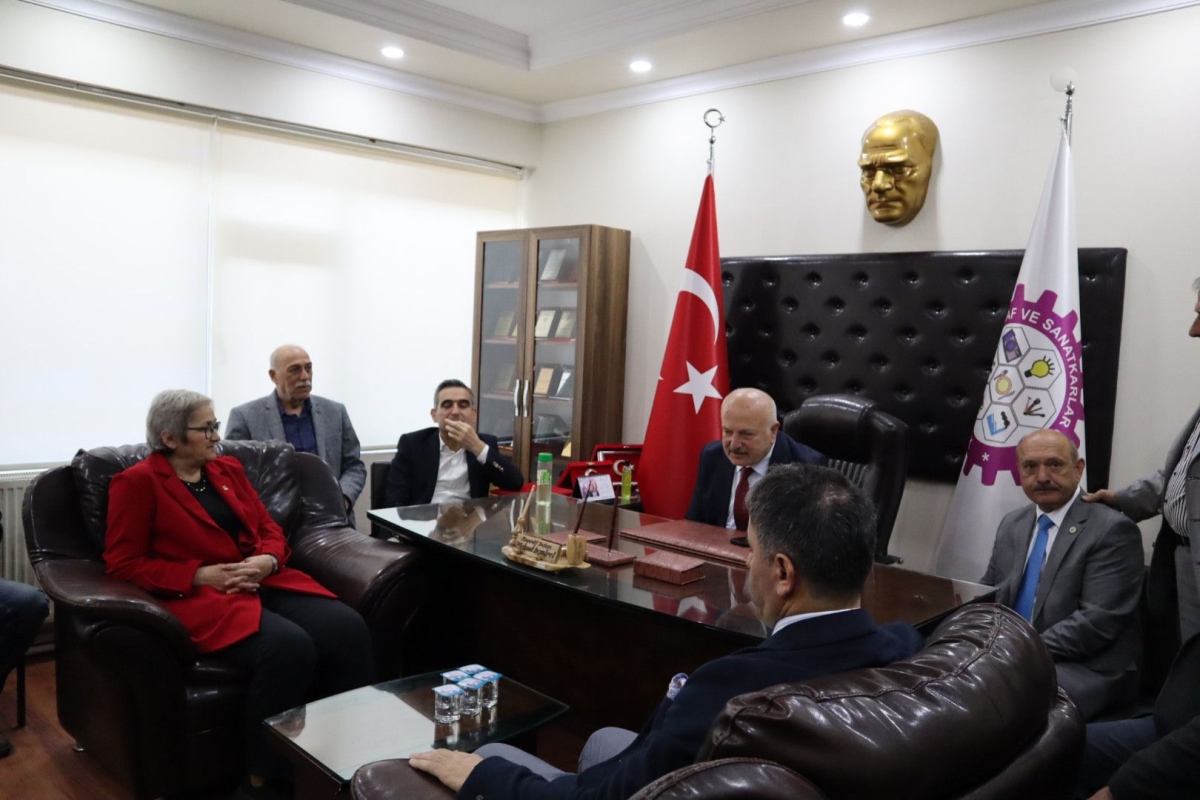 CHP Sakarya birinci sıra milletvekili adayı Ayça Taşkent Sakarya’nın umudu Cumhuriyet Halk Partisi