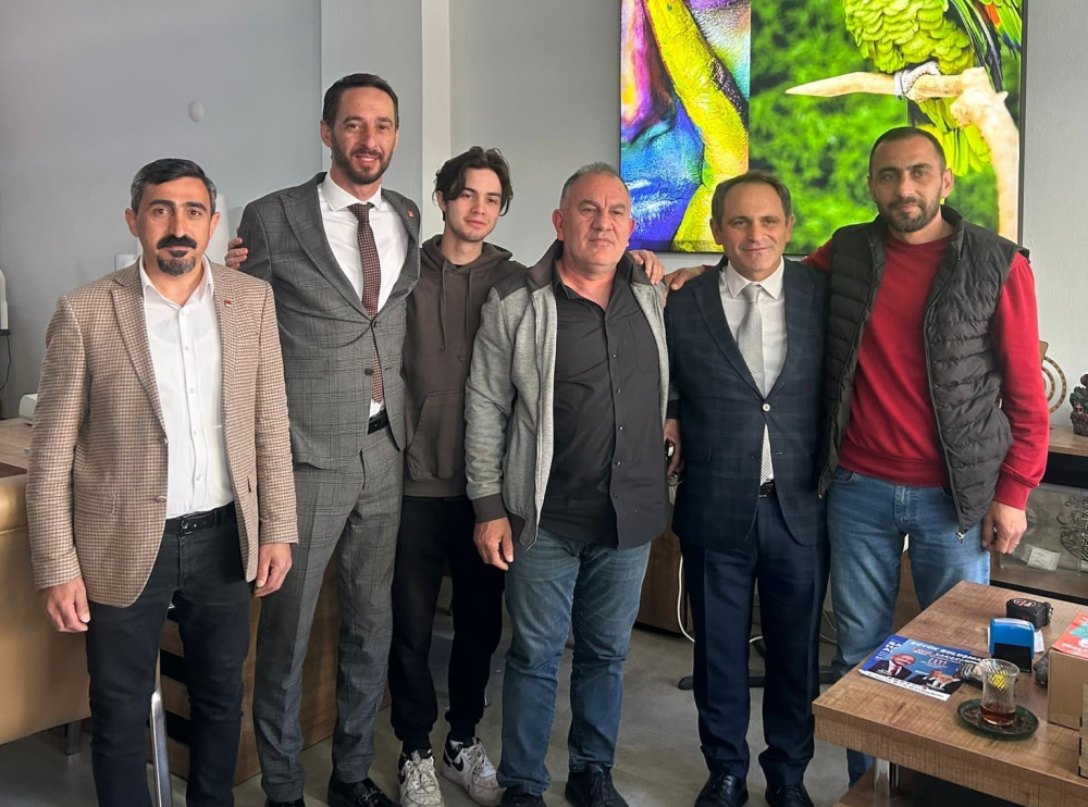 CHP milletvekili adayı Ecevit Keleş Karasu ve Kocaali’den seslendi