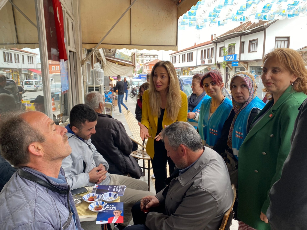 Aylin Nazlıaka’dan Taraklı'da Kadın Adaylara Destek