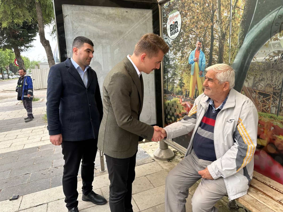AK Parti Sakarya Milletvekili Adayı Rahmi Can Şeşen “Gençler Türkiye Yüzyılına en büyük desteği verecek”