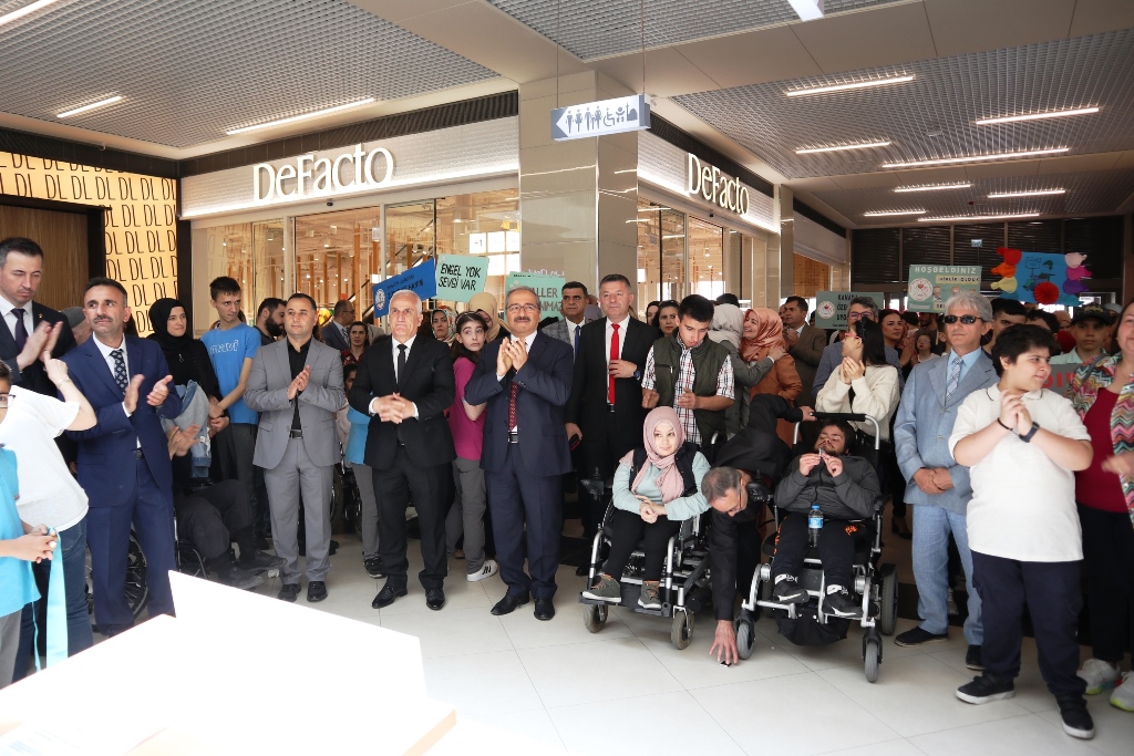 Serdivan Maarif Ailesi Engelliler Haftasını Kutladı