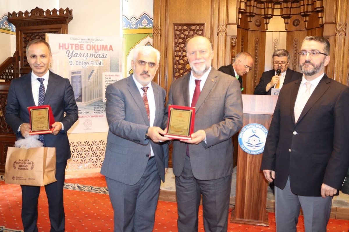 Genç Hatipler Hutbe Okuma Yarışması Bölge Finali Sakarya'da Yapıldı