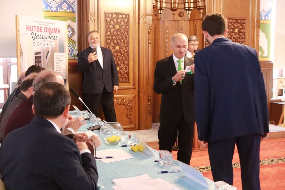 Genç Hatipler Hutbe Okuma Yarışması Bölge Finali Sakarya'da Yapıldı