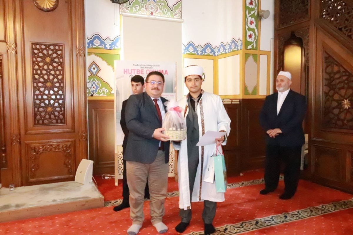 Genç Hatipler Hutbe Okuma Yarışması Bölge Finali Sakarya'da Yapıldı