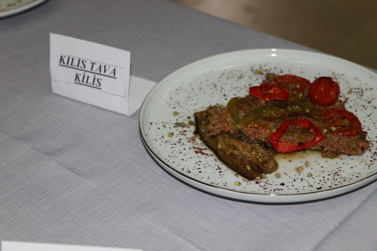 YÖRESEL MÜTFAKLAR Gülsen YILDIZ ile Sakarya Halk Eğitim Merkezinde Görsel Şov İŞTE O KARELER.