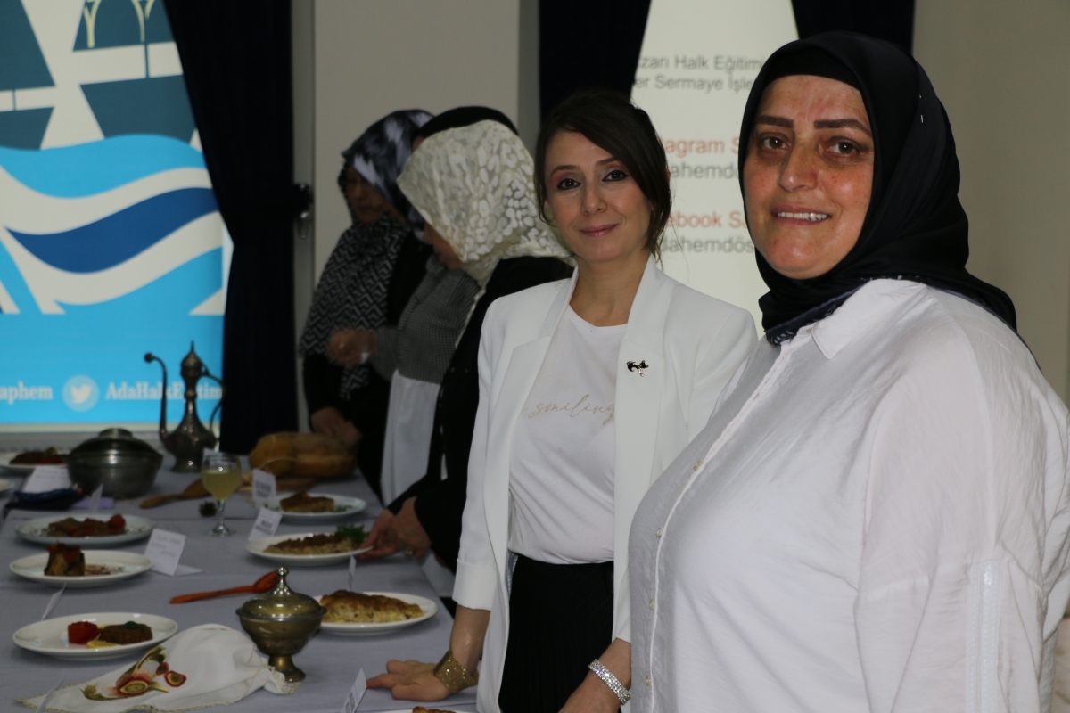 YÖRESEL MÜTFAKLAR Gülsen YILDIZ ile Sakarya Halk Eğitim Merkezinde Görsel Şov İŞTE O KARELER.
