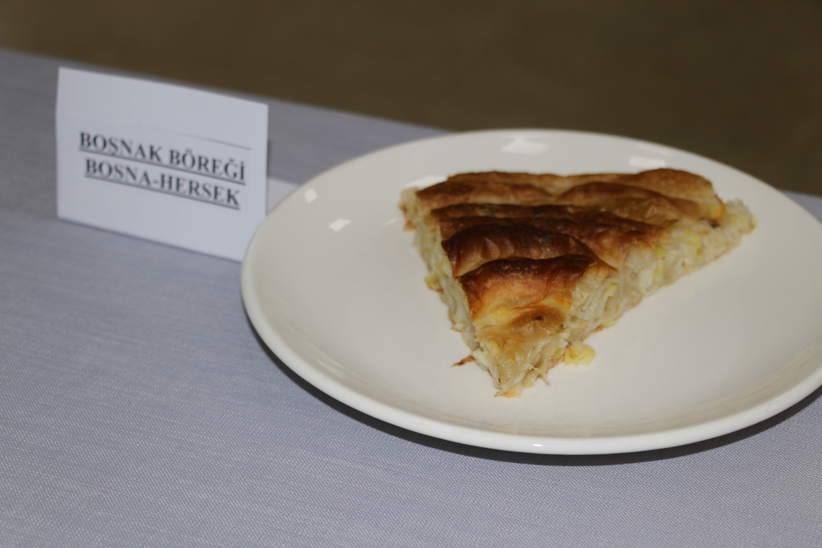 YÖRESEL MÜTFAKLAR Gülsen YILDIZ ile Sakarya Halk Eğitim Merkezinde Görsel Şov İŞTE O KARELER.