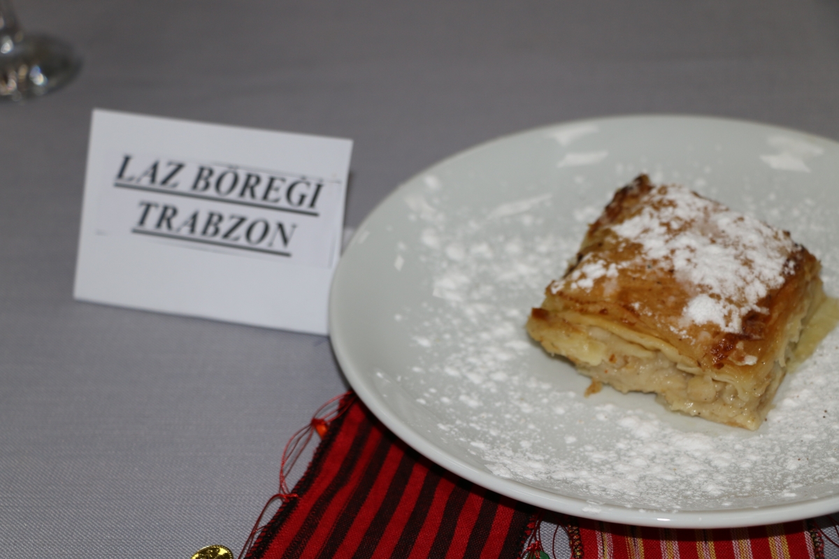 YÖRESEL MÜTFAKLAR Gülsen YILDIZ ile Sakarya Halk Eğitim Merkezinde Görsel Şov İŞTE O KARELER.