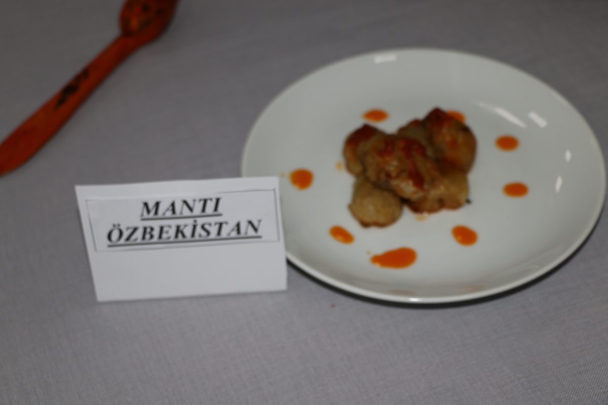 YÖRESEL MÜTFAKLAR Gülsen YILDIZ ile Sakarya Halk Eğitim Merkezinde Görsel Şov İŞTE O KARELER.