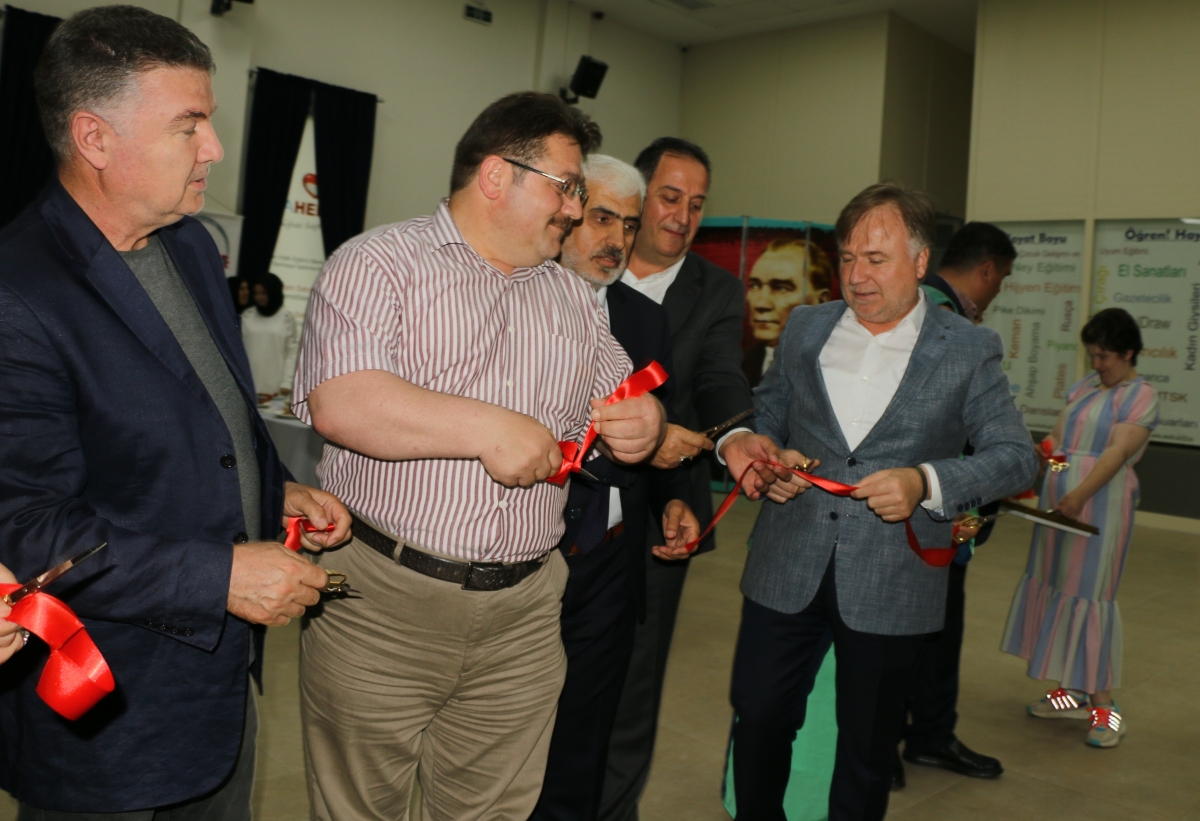 YÖRESEL MÜTFAKLAR Gülsen YILDIZ ile Sakarya Halk Eğitim Merkezinde Görsel Şov İŞTE O KARELER.