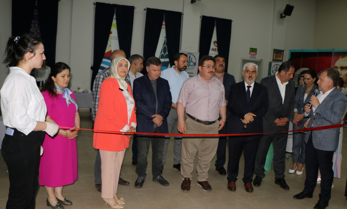 YÖRESEL MÜTFAKLAR Gülsen YILDIZ ile Sakarya Halk Eğitim Merkezinde Görsel Şov İŞTE O KARELER.