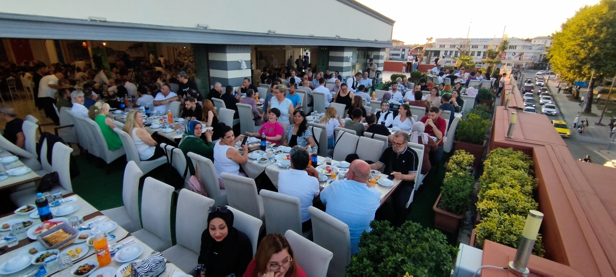 24 TEMMUZ GAZETECİLER VE BASIN BAYRAMINDA SBB BAŞKANI EKREM YÜCE ULUSAL VE YEREL BASIN İLE BİR ARADA