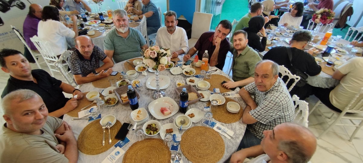 24 TEMMUZ GAZETECİLER VE BASIN BAYRAMINDA SBB BAŞKANI EKREM YÜCE ULUSAL VE YEREL BASIN İLE BİR ARADA