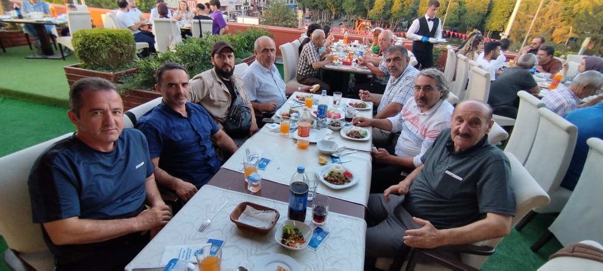 24 TEMMUZ GAZETECİLER VE BASIN BAYRAMINDA SBB BAŞKANI EKREM YÜCE ULUSAL VE YEREL BASIN İLE BİR ARADA